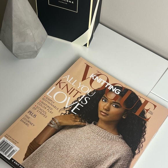 3 Knitting Vogue Fashion Magazines! - Picture 3 of 4